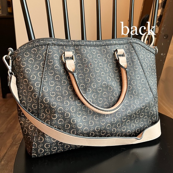 Guess Purse - Picture 3 of 6